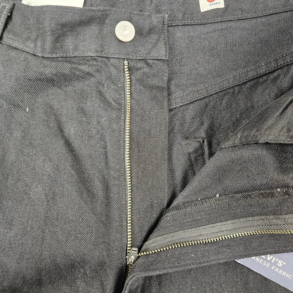 $248 Levis Wide Pleat Crop Japanese Fabric Jeans Mens 36 Black Denim NEW